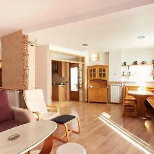 https://trampantojo-apartamento-en-el-corazon-de-pamplona.sansebastianhotels.net